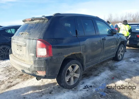 2017 Jeep Compass High Altitude 4X4 z USA, uszkodzony, nr VIN 1C4NJDEB1HD177942